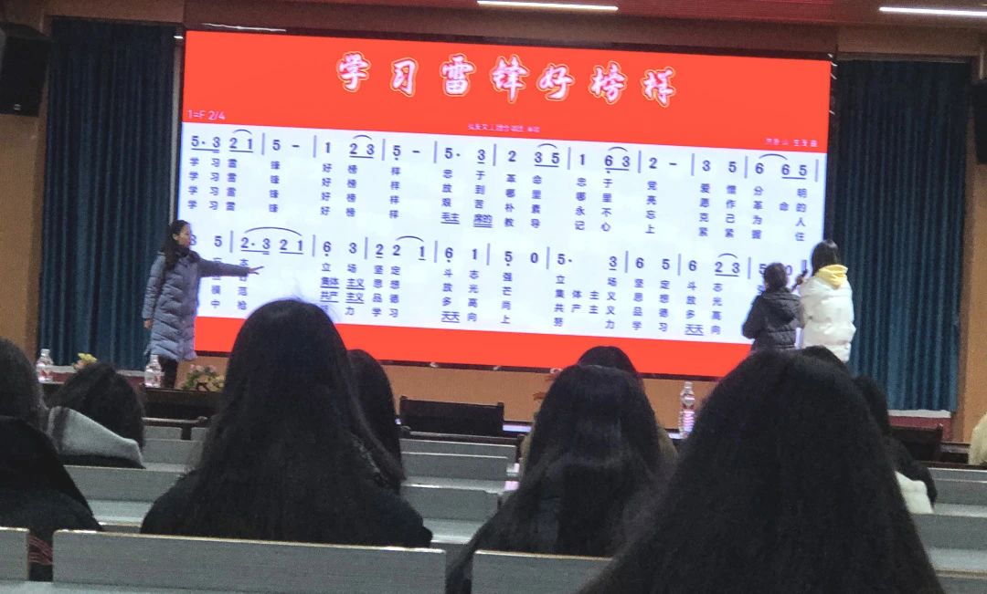 我校开展“弘扬雷锋精神 构建文明艺校”系列活动 丨 万搏体育,万搏(中国)